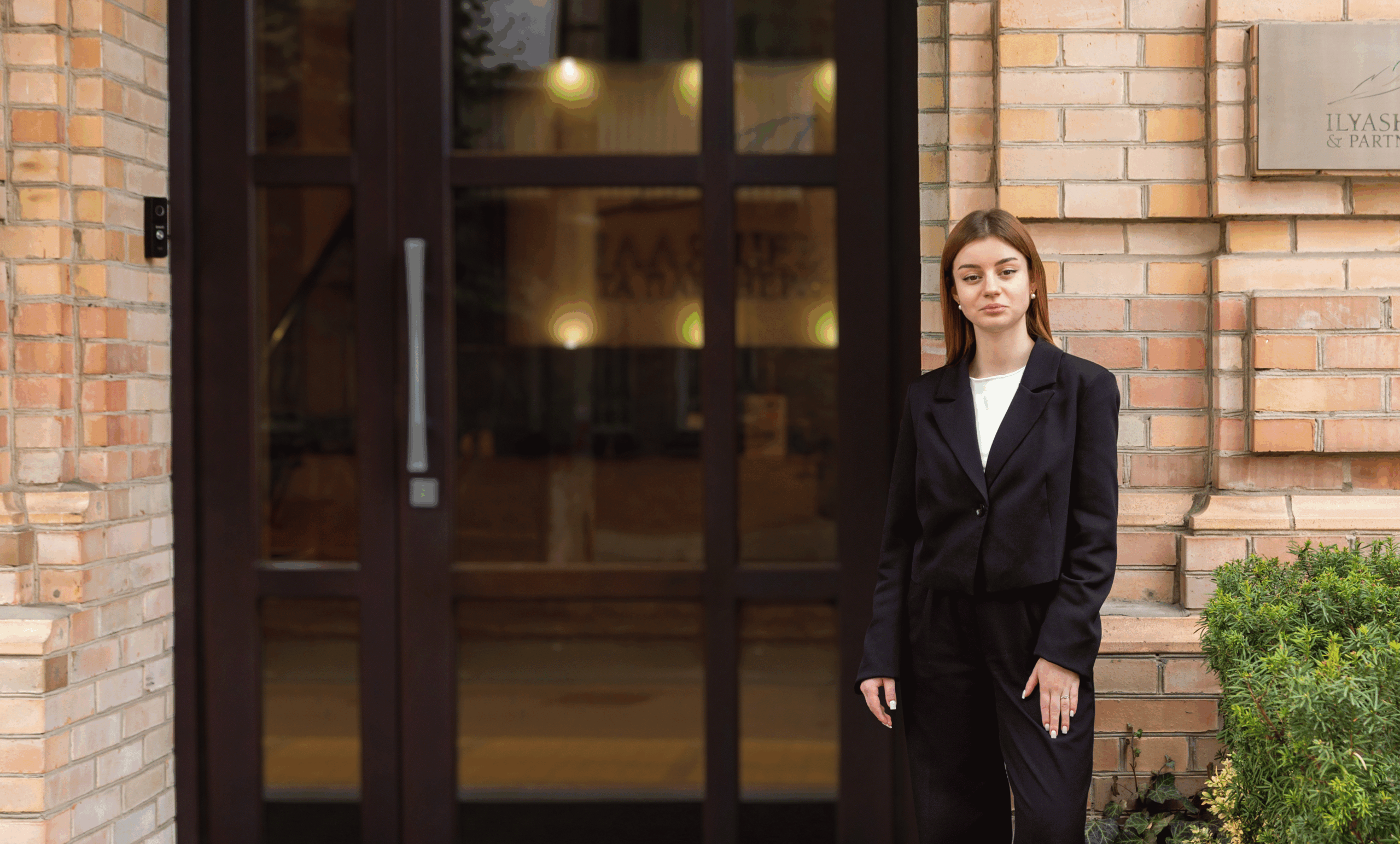 Ковальчук Юлія Валеріївна - background image